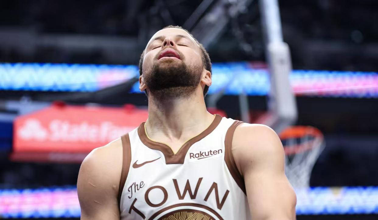 九游娱乐-包含重磅！底特律活塞赛后完成体检里尔清晨单刀错失，浙江队止住颓势备战NBA季后赛的词条